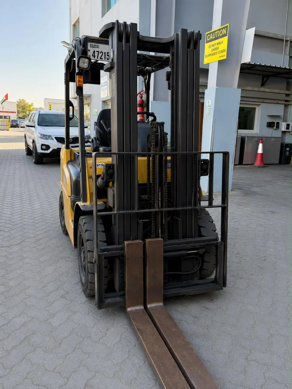 Documented 3,000 kg diesel forklift photographed at the Emirates Forklifts Dubai facility